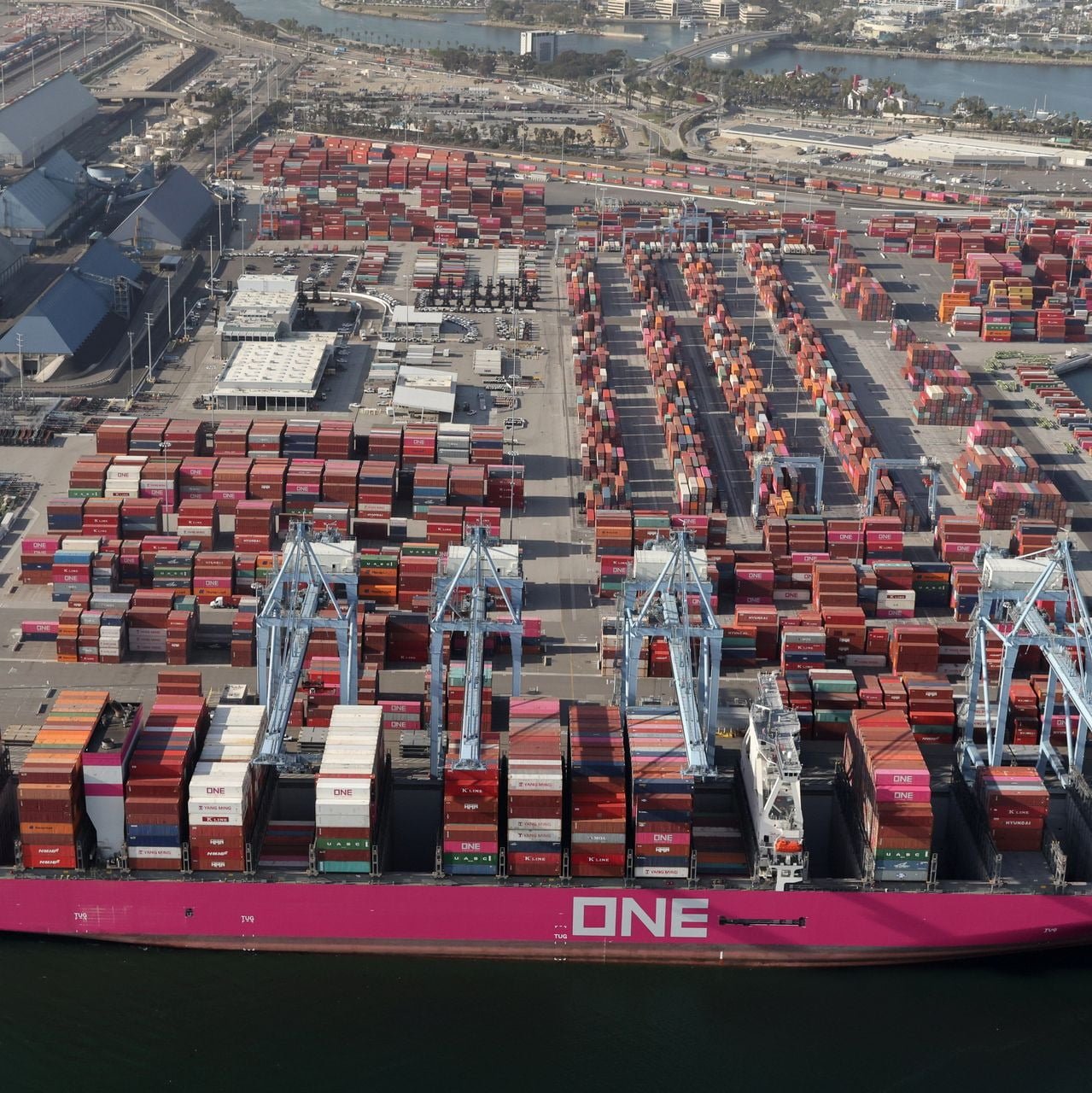 Customer Services - Horus Oil wholesale Supplier